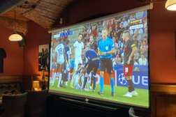 Паб 357 арт-гастропаб, с рейтингом 4.9 - находится по адресу Санкт-Петербург, набережная Макарова, 22 