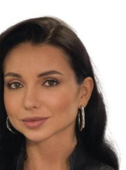 Стоматолог-ортопед, стоматолог-хирург Виктория Андреевна Бурканова