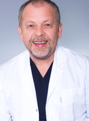 Стоматолог, имплантолог Вадим Юрьевич Чернявский