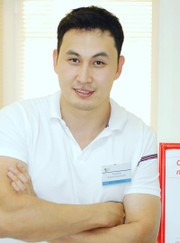 Стоматолог-хирург, стоматолог Даурен Ардабаевич Жадыков