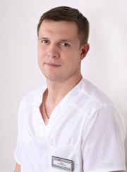 Имплантолог, пародонтолог Илья Юрьевич Ареев