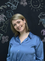 Воспитатель, преподаватель английского языка Валерия Игоревна Ершова