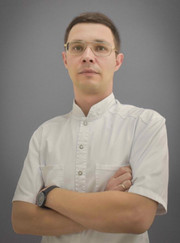 Имплантолог, стоматолог Андрей Сергеевич Бурцев