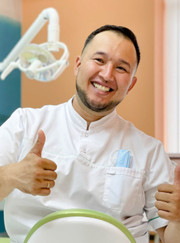 Ортодонт, стоматолог Данияр Ерланович Ахметов