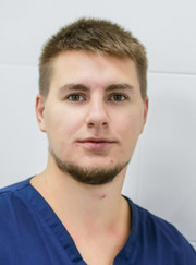 Имплантолог, стоматолог Максим Анатольевич Фоминых