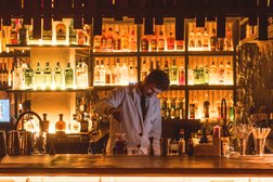 Бар Ladybird, с рейтингом 2 - находится по адресу Алматы, проспект Аль-Фараби, 120/52 