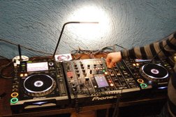 Школа диджеев Undergrond mix Academy, с рейтингом 4.8 - находится по адресу Санкт-Петербург, Гостиная, 1 