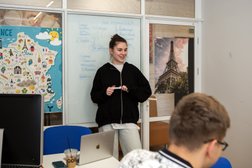 Школа иностранных языков #Alladaschool, с рейтингом 4.8 - находится по адресу Москва, площадь Семёновская, 7 к17 