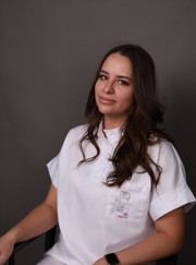 Стоматолог, стоматолог-терапевт Алина Игоревна Савенкова