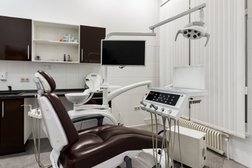 Стоматологическая клиника New White Smile, с рейтингом 4.7 - находится по адресу Москва, Жулебинский бульвар, 33 к1 