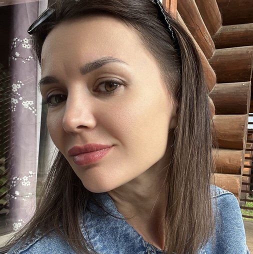 Анна Сенаторова