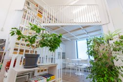 Семейная школа Прекрасное зеленое, с рейтингом 4.7 - находится по адресу Москва, Лобненская улица, 13к2 