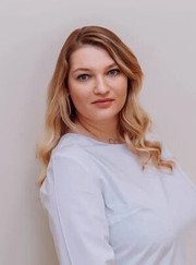 Стоматолог, стоматолог-терапевт Жанна Владиславовна Еремина