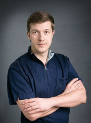 Стоматолог-ортопед Владимир Александрович Караулов