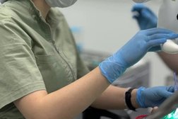 Стоматологическая клиника Семья, с рейтингом 3.5 - находится по адресу Республика Алтай, Горно-Алтайск, Коммунистический проспект, 53 