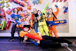 Тематический нерф-парк BlasterTag, с рейтингом 5 - находится по адресу Московская область, Новорижское шоссе 23 километр, вл2 ст1 