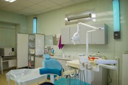 Стоматологическая клиника Пять М, с рейтингом 4.4 - находится по адресу Республика Марий Эл, Йошкар-Ола, Комсомольская улица, 125 