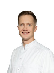 Отоларинголог Артур Евгеньевич Кондратьев