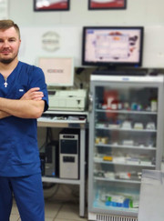 Ветеринарный врач-терапевт, ветеринарный хирург Максим Алексеевич Слюсарь