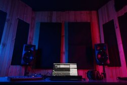 Студия звукозаписи BULAVA RECORDS, с рейтингом 5 - находится по адресу Воронеж, Советский район, Песчаный лог, 394055, улица Лётчика Колесниченко, 44А 