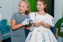 Частный английский детский сад Sun School, с рейтингом 4.8 - находится по адресу Москва, Ломоносовский проспект, 25 к3 
