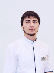 Имплантолог, стоматолог Зураб Тахирович Сейнароев