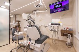 Стоматология Carrolit, с рейтингом 4.9 - находится по адресу Барнаул, улица 1905 года, 25 