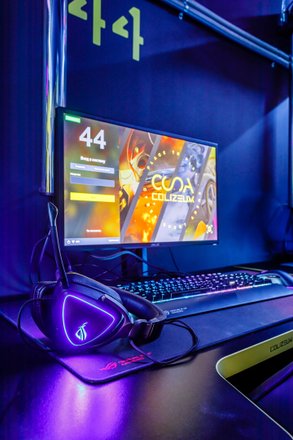 kibersportivnyj klub colizeum v tc