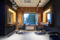 Барбершоп-парикмахерская Фиксированное время, с рейтингом 4.8 - находится по адресу Саратовская область, Энгельс, 413100, улица Ленина, 2 