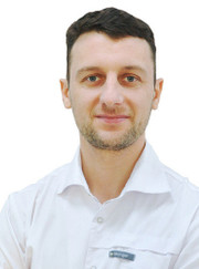 Главный врач, дерматолог Евгений Анатольевич Молоток