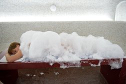 Баня в центре здоровья и отдыха Соль, с рейтингом 4 - находится по адресу Санкт-Петербург, Торфяная дорога, 9 к3 лит А 