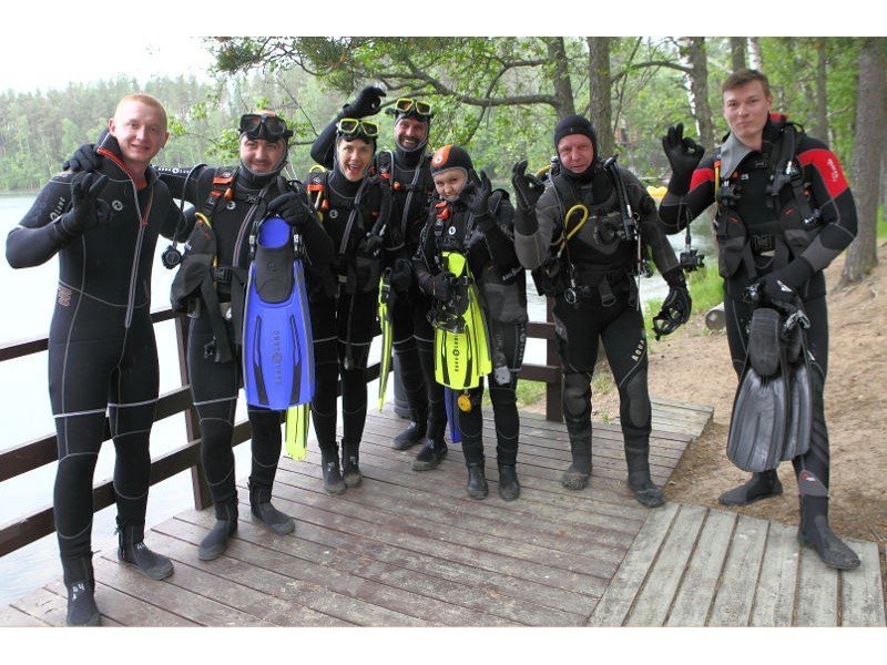 Che diving. Дайвинг клуб. Русский дайвинг центр. Клуб аквалангистов. Дайвинг инструктор.