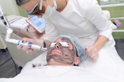 Клиника косметологии Аши, с рейтингом 2.7 - находится по адресу Иркутск, Депутатская улица, 25 