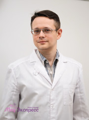 Отоларинголог, фониатр Алексей Семёнович Гуревич