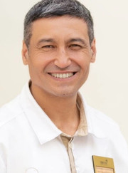 Остеопат, рефлексотерапевт Насимджон Рахимович Садыков