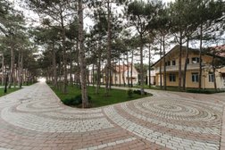Курортный комплекс Alma Park Resort, с рейтингом 3.4 - находится по адресу Республика Крым, Бахчисарайский район, село Песчаное, Набережная улица, 11В 