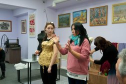 Школа искусств Tokkozha Art Studio, с рейтингом 3.8 - находится по адресу Алматы, проспект Гагарина, 93А 