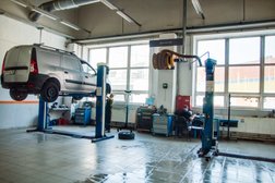 Автоцентр на Заводском, с рейтингом 3.4 - находится по адресу Самара, Заводское шоссе, 14н 