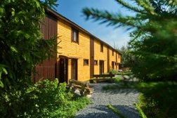 База отдыха Марциальные ключи, с рейтингом 5 - находится по адресу Республика Карелия, Кондопожский район, Петровское сельское поселение, деревня Утуки, территория Раялампи, 16к2 