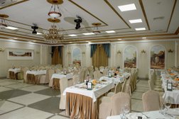 Банкет-холл Розмарин, с рейтингом 4.5 - находится по адресу Ростовская область, Новочеркасск, Ростовский выезд, 25 