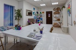 Школа эпоксидной смолы ARTstudio CAlma, с рейтингом 4.5 - находится по адресу Москва, улица Кржижановского, 3 