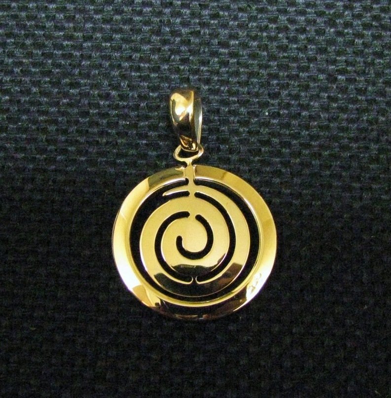 золотые печатки воров в законе фото. ювелир мурманск. ювелир мурманск. много золотых колец. ювелир мурманск.