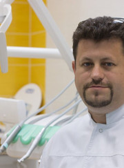 Стоматолог, главный врач Вячеслав Леонидович Дрешер