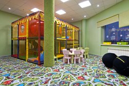 Фитнес клуб BestFit, с рейтингом 3.9 - находится по адресу Московская область, пос. Светлые Горы, Пятницкое шоссе 9 километр, вл8 