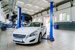 Автосервис Вилгуд, с рейтингом 3.4 - находится по адресу Москва, Новоясеневский проспект, 8с2 