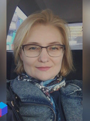 Преподаватель английского языка Анна Евгеньевна Булычева