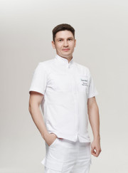 Имплантолог, стоматолог-ортопед Айрат Камилевич Абдрахманов