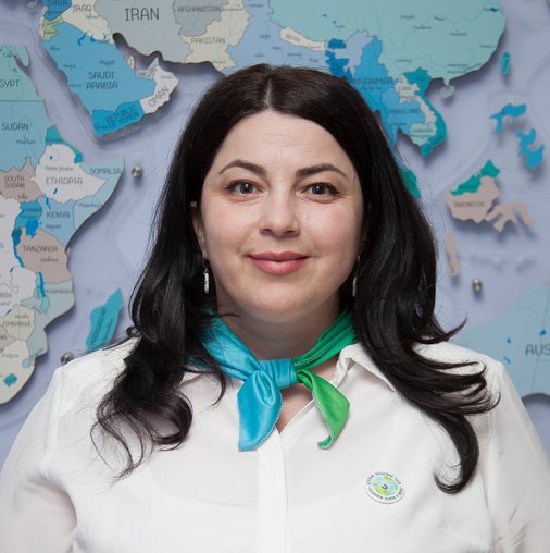 Анжелика Артинова