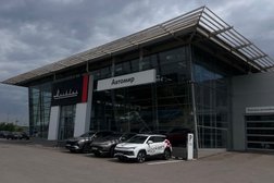 Volkswagen Автомир, с рейтингом 4.4 - находится по адресу Воронежская область, пос. Отрадное, Тамбовский переулок, 2 