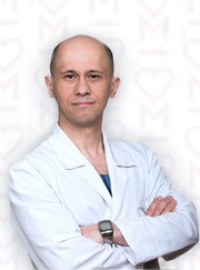 Онколог, хирург Эльмар Расимович Мусаев